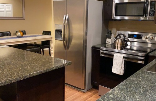 Burien Copropriété | Cozy 3 bedroom Condo on 2nd/Top floor