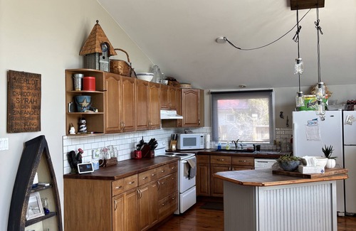 Turkey Point Maison | Cozy 3-Bedroom Cottage in Turkey Point, close to beach, hiking & biking trails