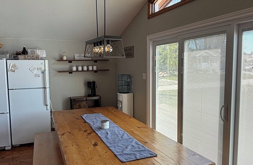 Turkey Point Maison | Cozy 3-Bedroom Cottage in Turkey Point, close to beach, hiking & biking trails