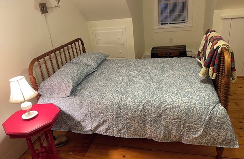 Greensboro Autre | Cozy 3-bedroom farmhouse in VT's idyllic NEK