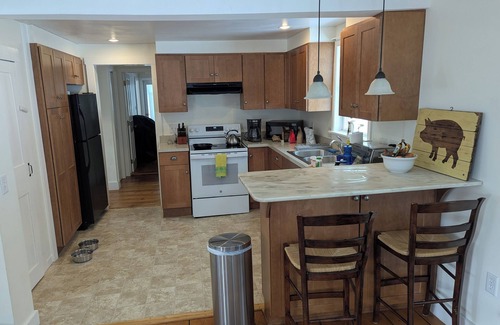 Greensboro Autre | Cozy 3-bedroom farmhouse in VT's idyllic NEK