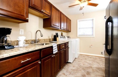 College Park Maison | Location Maison - 3 chambres, 1 salle de bains, pour 8 personnes