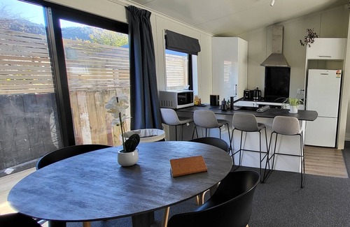 Trentham Maison | Cozy 3-bedroom house in enjoyable Upper Hutt with WiFi, AC