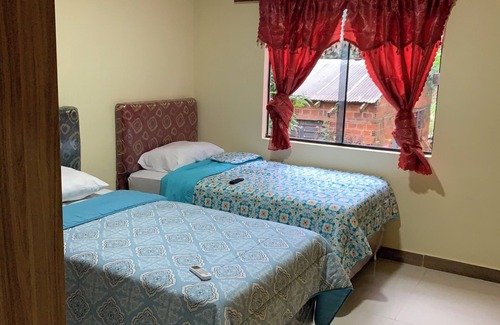 Encarnacion Maison | Cozy 3-bedroom house in nice Itapúa with AC, WiFi