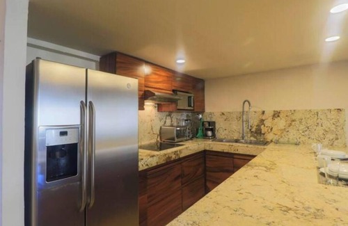 Marina Vallarta Station Balnéaire | Cozy 3 bedroom Family Beach Condo in beachfront Resort in Puerto Vallarta!
