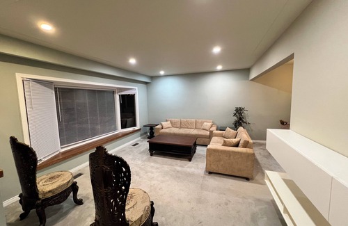 Watertown Maison | Cozy 3-Bedroom Retreat | Comfortable Stay with Modern Amenities