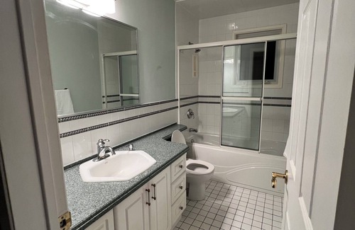 Watertown Maison | Cozy 3-Bedroom Retreat | Comfortable Stay with Modern Amenities