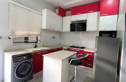 Lagos Appartement | Cozy 3 BR Apartment orchid lekki.