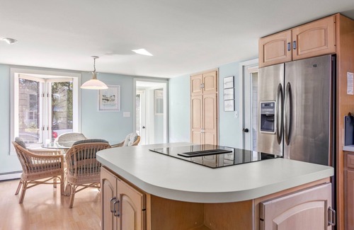Biddeford Pool Maison | Cozy 3 BR Cottage On Hills Beach
