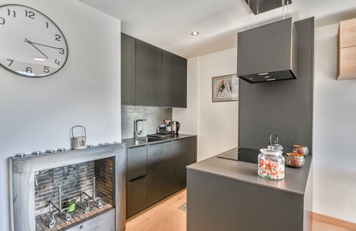 Les Gets Appartement | Charmant T2 + cabine, proche pistes et centre, balcon, cheminée, WIFI, parking, 4-5 pers.