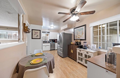 Mayflower Village Maison | Cozy 3b2b Single house with AC in Monrovia w/backyard patio