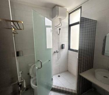 Banda Aceh Maison | Cozy 3BD Home w AC & Netflix