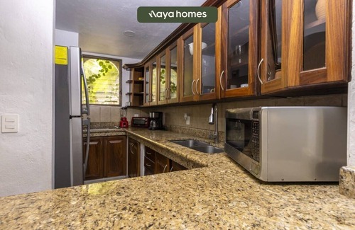 Isla Iguana Maison | Cozy 3BR House - Front of Marina- Pool