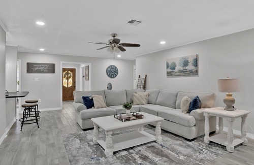 Shreveport Maison | Cozy 3BR Retreat│ 11 min to Downtown│ Pet Friendly