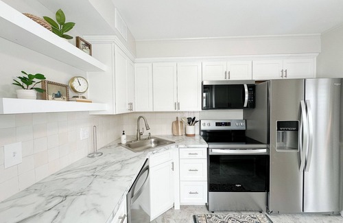Evansville Maison | Cozy 3BR Spacious home w/Patio -Sleeps8