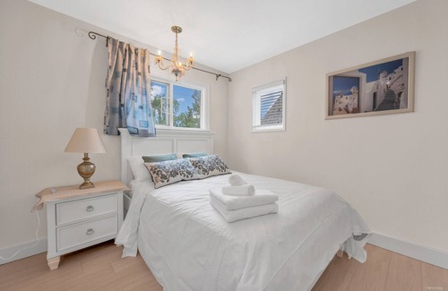 West Point Grey Maison | Cozy 4 Bedrooms & 2 baths suite in west Point Grey, Closed to UBC, Beach