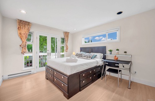 West Point Grey Maison | Cozy 4 Bedrooms & 2 baths suite in west Point Grey, Closed to UBC, Beach