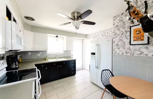St. Louis Maison | Cozy 4 BR/2 Bath Home South of Downtown St. Louis