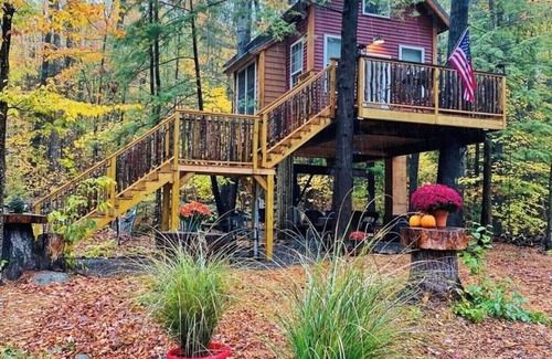 Sanbornton Maison | Cabane dans les arbres à Plummer Shores - Une retraite confortable quatre saisons