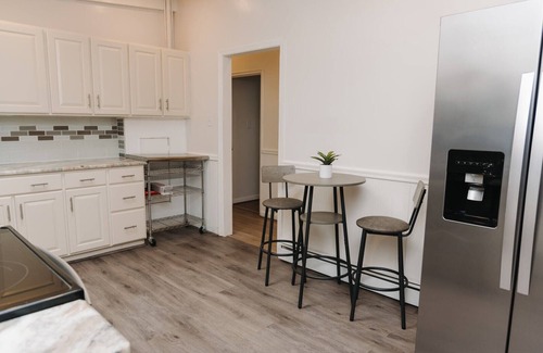 Wayne Maison | Cozy 4Bedroom/2Bath House - 5 Minutes from King Of Prussia