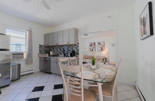 East Somerville Appartement | Cozy 4BR near Boston plus gameroom