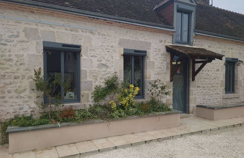 Chilleurs-aux-Bois Cottage | Gîte convivial avec climatisation, 4 chambres, terrasse, parking - 6 pers.