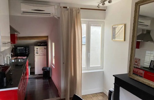 Terreaux - Bat d'argent Appartement | Cosy Flat in Central Lyon with great panoramic rooftop views!