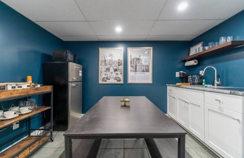 Meridian-Kessler Appartement | Cozy, Affordable, Luxurious | Central Location