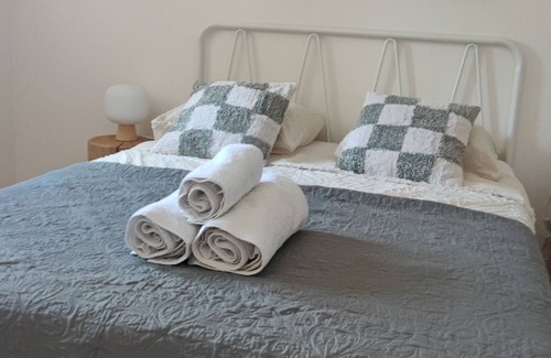 Vauvert Appartement | Cozy air-conditioned studio in Camargue with free parking, pets allowed