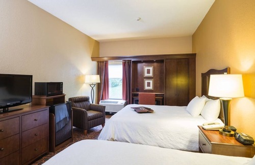 Selinsgrove Hôtel | Cozy Ambient Stay near Susquehanna University! Parking | 3 Units