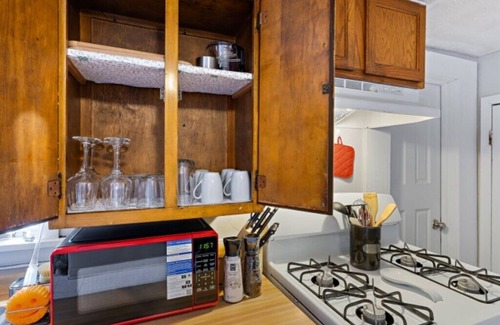 DeKalb Maison | Cozy and Convenient Family Getaway