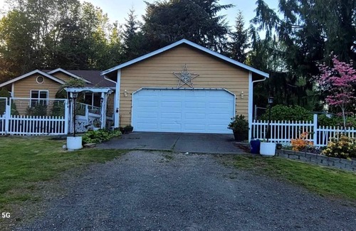 Manchester Maison | Cozy and Elegant Home for Family/Military/PSNS Shipyard/Travel Nurses