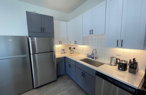 University Village / Little Italy Hôtel | Cozy and Modern Stay in the Heart of C