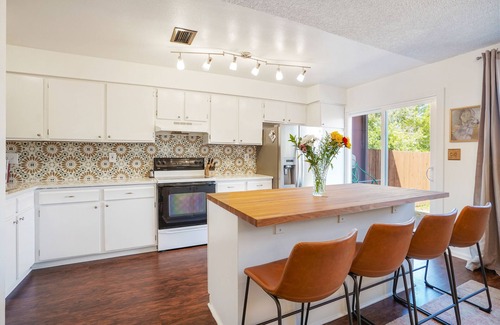 Willow Park Maison | Cozy and modern townhome in Aurora, 5min from highway !