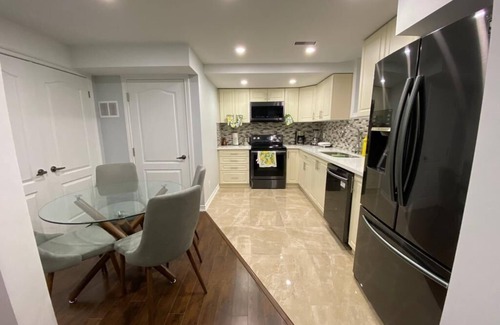 Brampton Appartement | Cozy and New Basement Guest Suite in Brampton, ON