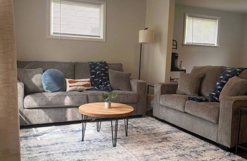 Lake Erie Beach Maison | Cozy Angola Cottage by the Beach