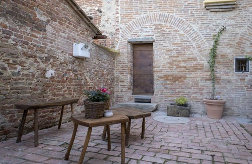 Foiano della Chiana Appartement | Cozy apartment in the historic center