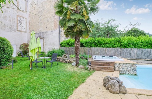 Saint-Jean-du-Bruel Appartement | Cozy apartment in Saint Jean du Bruel