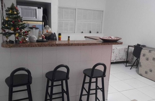Gonzaga Appartement | Cozy apartment 1 block from the beach!