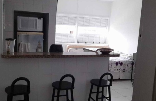 Gonzaga Appartement | Cozy apartment 1 block from the beach!