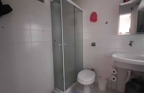 Gonzaga Appartement | Cozy apartment 1 block from the beach!