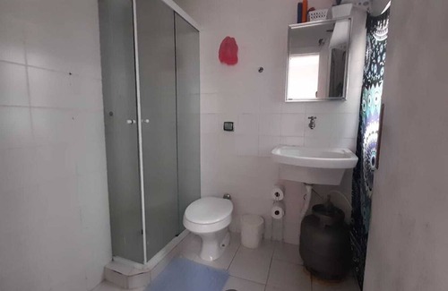 Gonzaga Appartement | Cozy apartment 1 block from the beach!