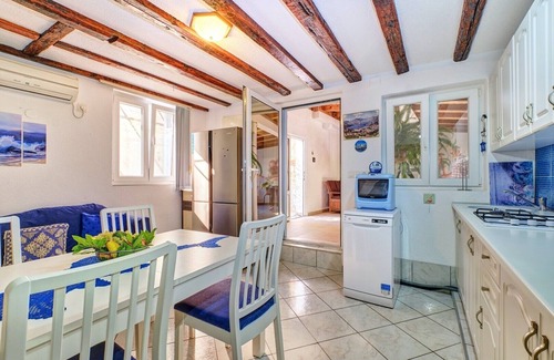 Nerezine Appartement | Cozy apartment ANALIA near beautiful beach