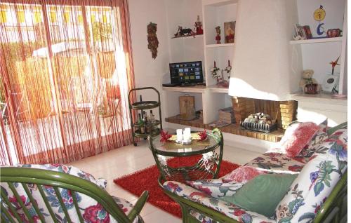 Guardamar del Segura Appartement | Cozy Apartment In Guardamar Del Segura