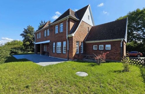 Cammin Appartement | Cozy Apartment in a former Train Station at Lake Cammin