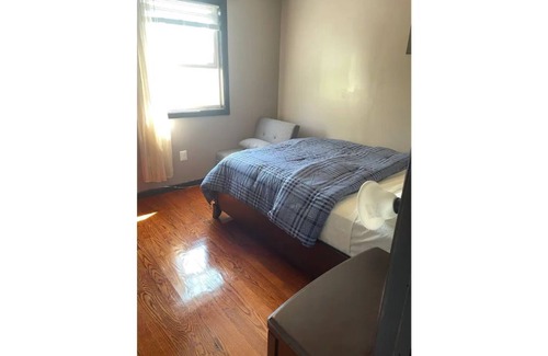 Queens Appartement | Cozy apartment in a quiet neighborhood