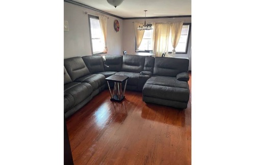 Queens Appartement | Cozy apartment in a quiet neighborhood