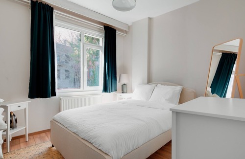 Ortakoy Appartement | Cozy Apartment in Besiktas with Bosphorus View