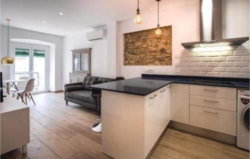 Blanes Appartement | Cozy Apartment In Blanes With Wifi