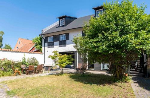 Innerstaden Appartement | Cozy apartment in building next to Ringmuren